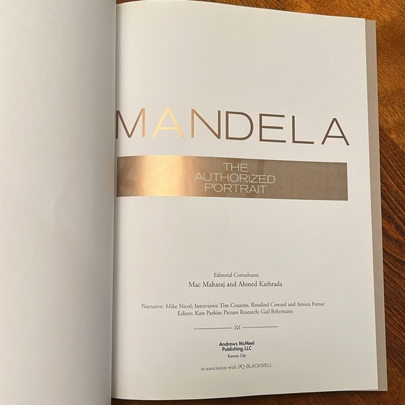 ❌SOLD❌Vintage 2002 Mandela: The Authorized Portrait Hardcover Book - Picture 8 of 11